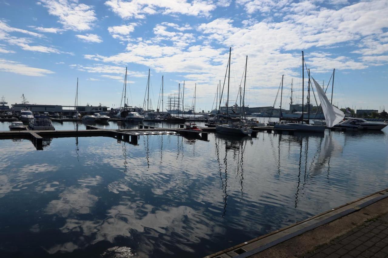 Apartament Yacht Park Marina Гдыня Экстерьер фото
